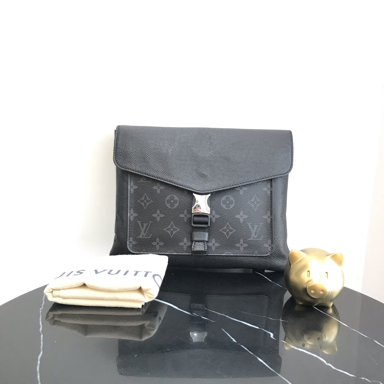 Louis Vuitton Black Messenger Bag M30411