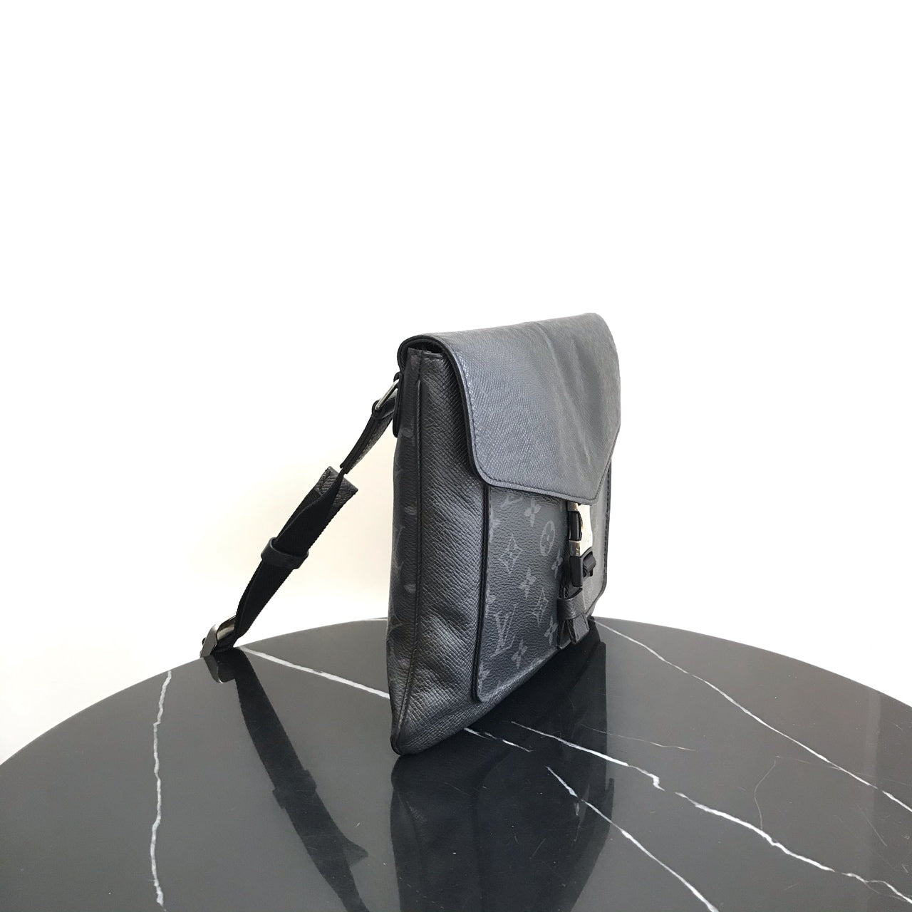 Louis Vuitton Black Messenger Bag M30411