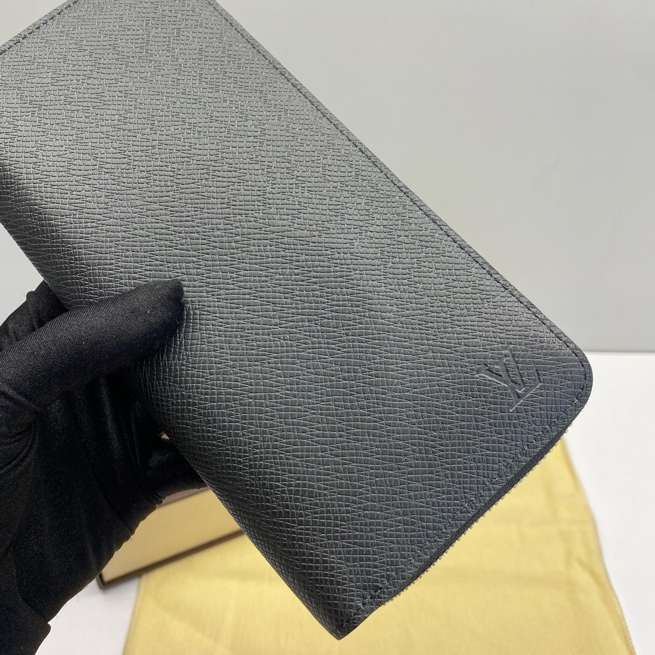 Prada 0 unknown Black Clutch 0 unknown