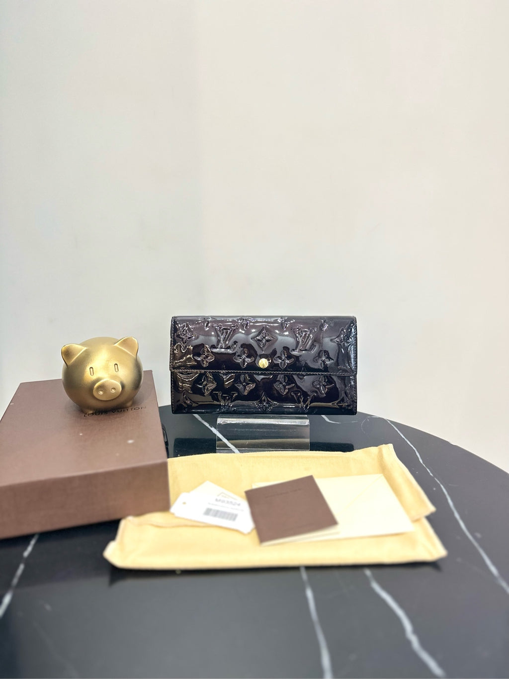 Louis Vuitton M93530