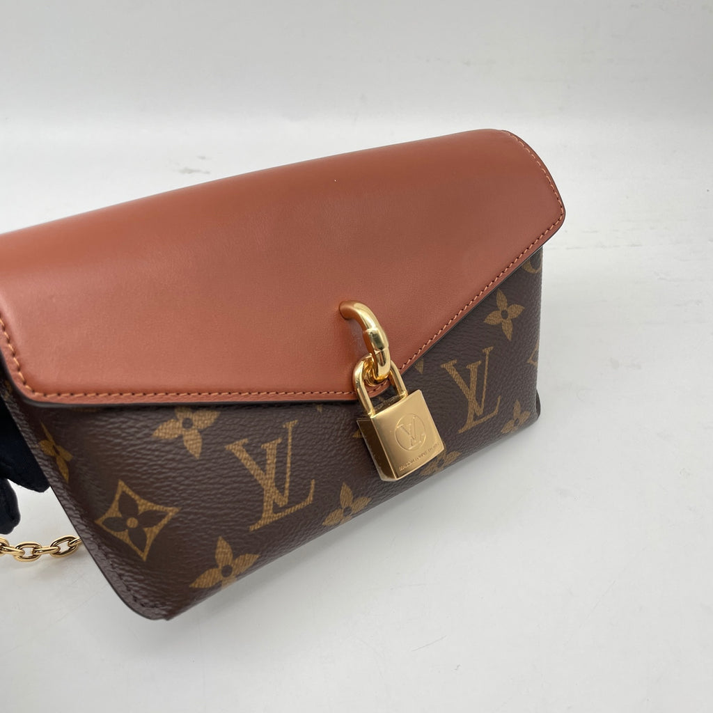 Louis Vuitton Padlock On Strap M80763