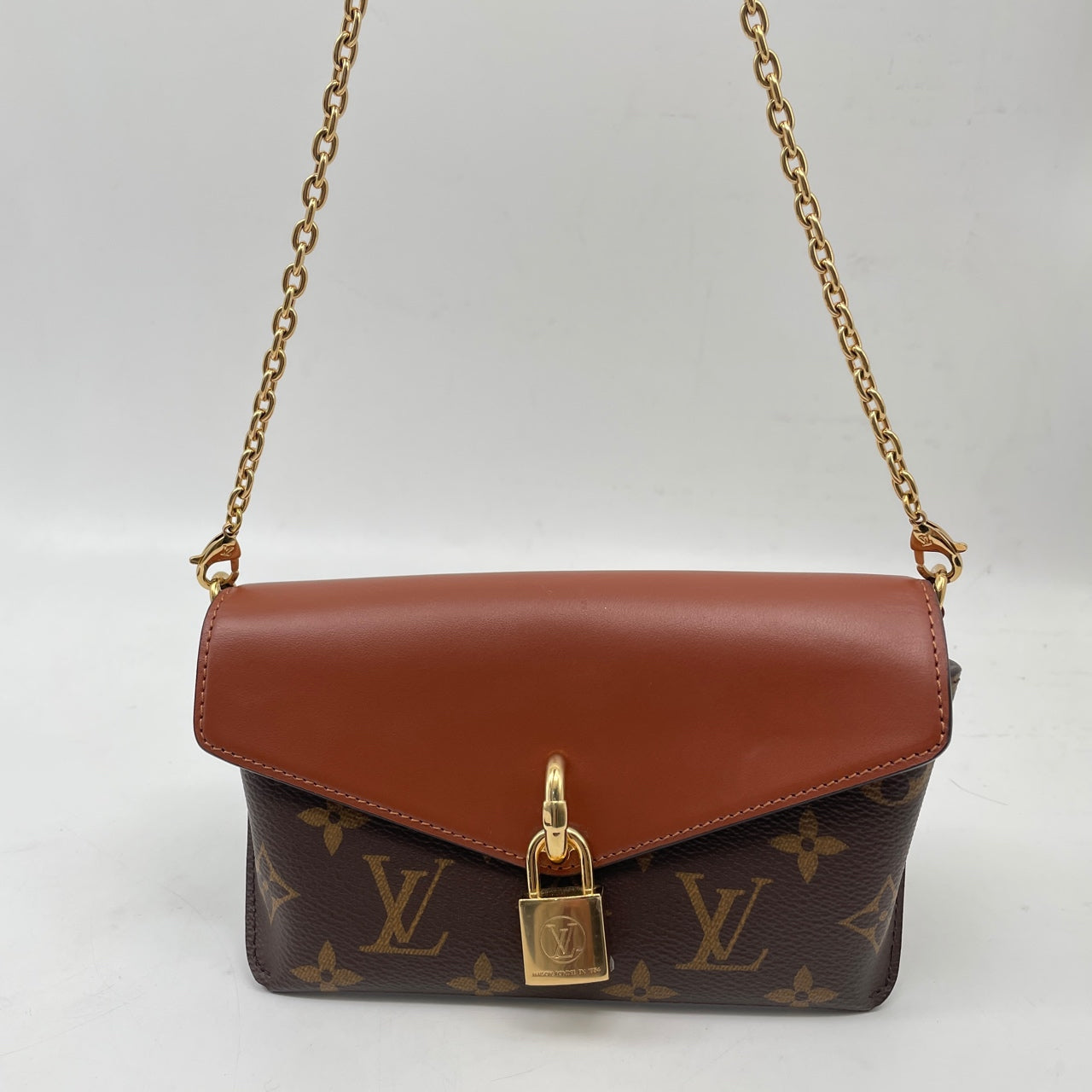 Louis Vuitton Padlock On Strap M80763