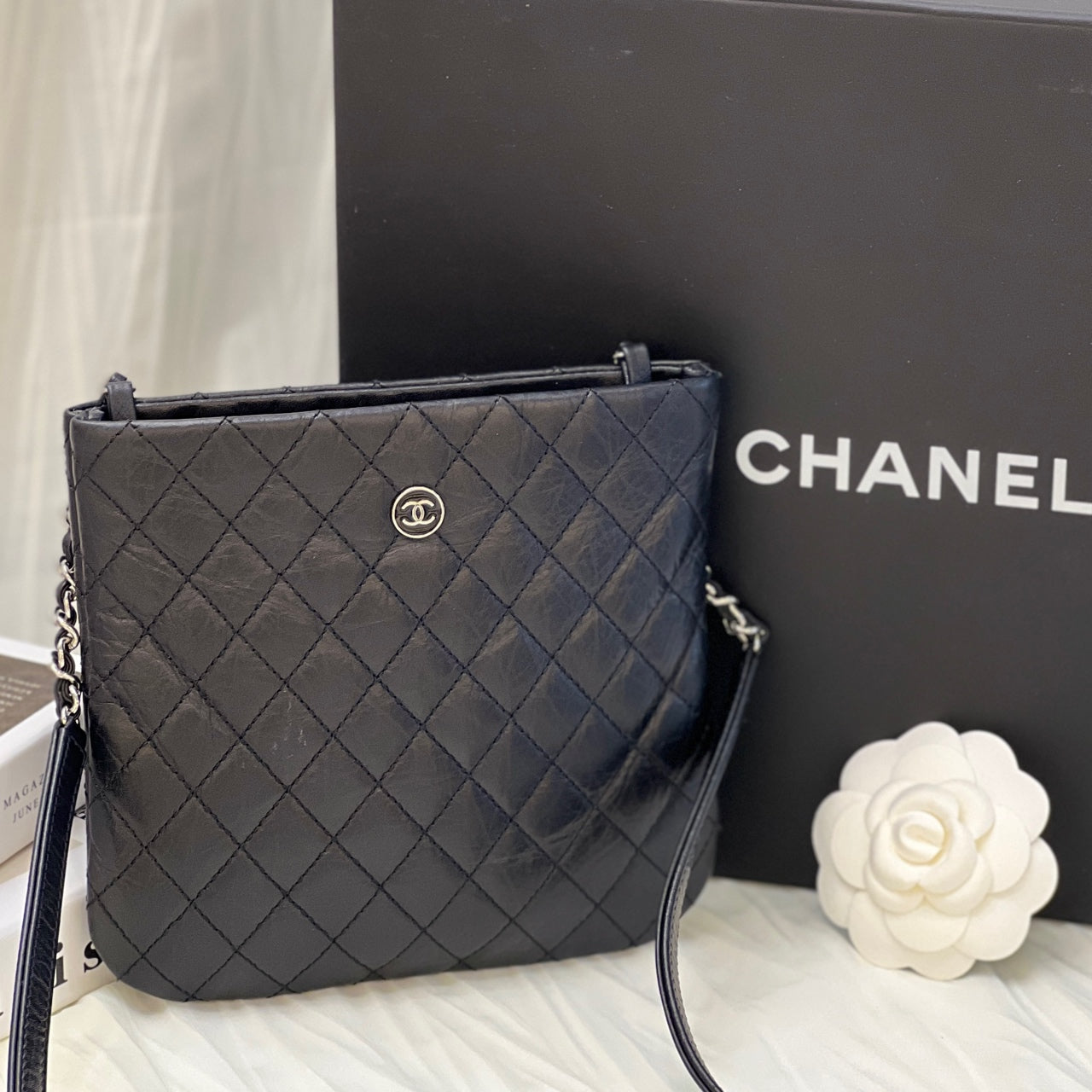 Chanel Messenger Bag 17.5*16.5
