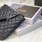 Chanel Messenger Bag 17.5*16.5