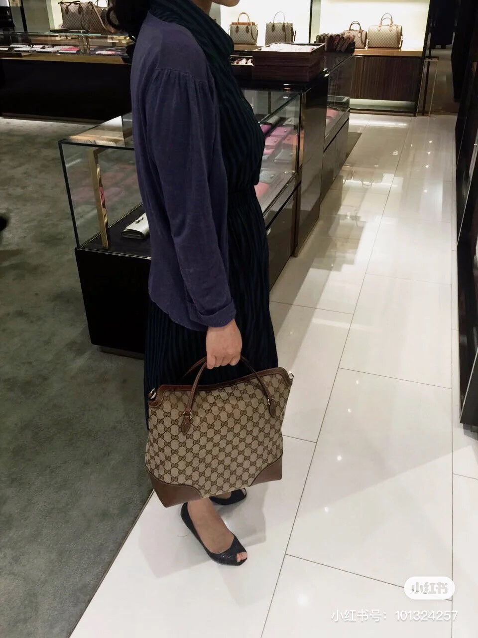Gucci Brown Tote 323673-KH1BG-9783