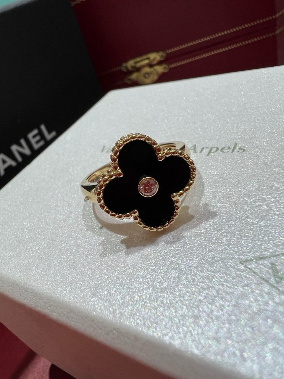 Van Cleef & Arpels Ring