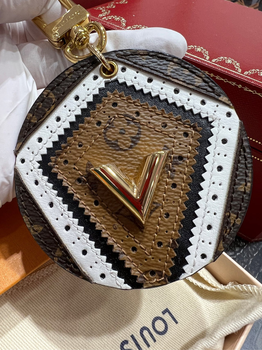 Louis Vuitton M63195