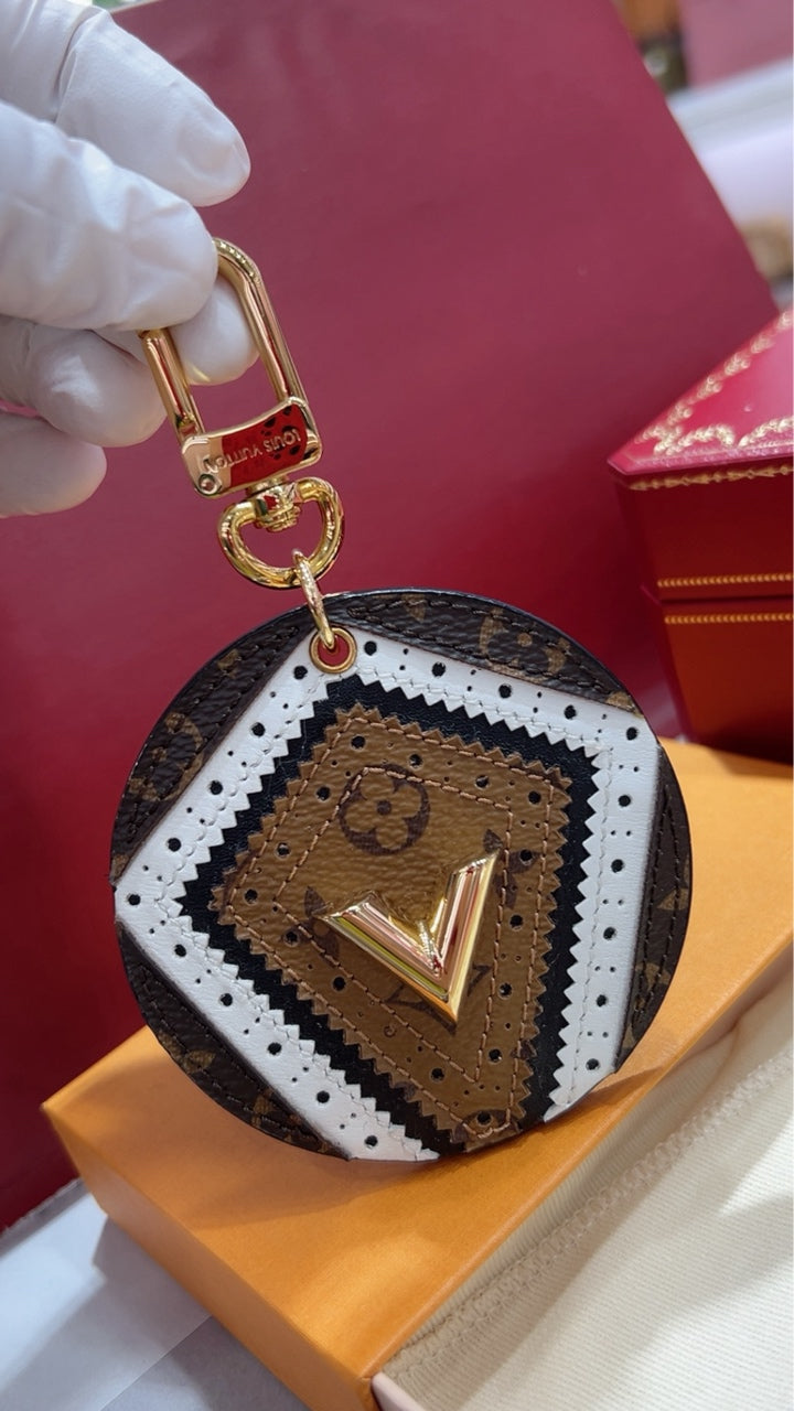 Louis Vuitton M63195