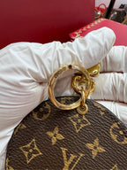 Louis Vuitton M63195