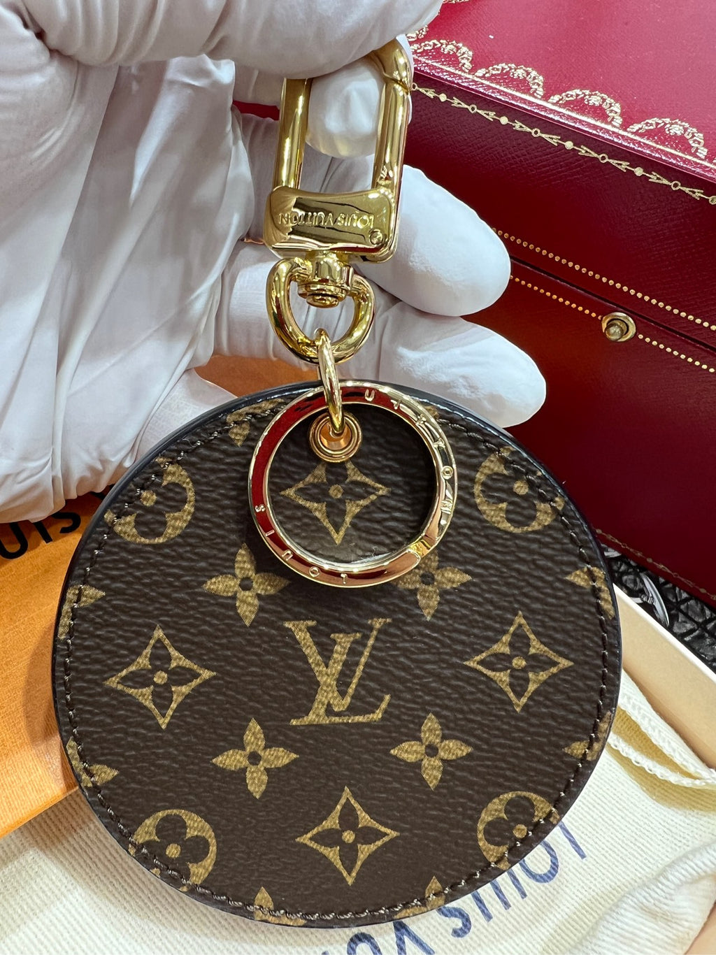 Louis Vuitton M63195