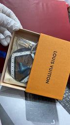 Louis Vuitton M63195