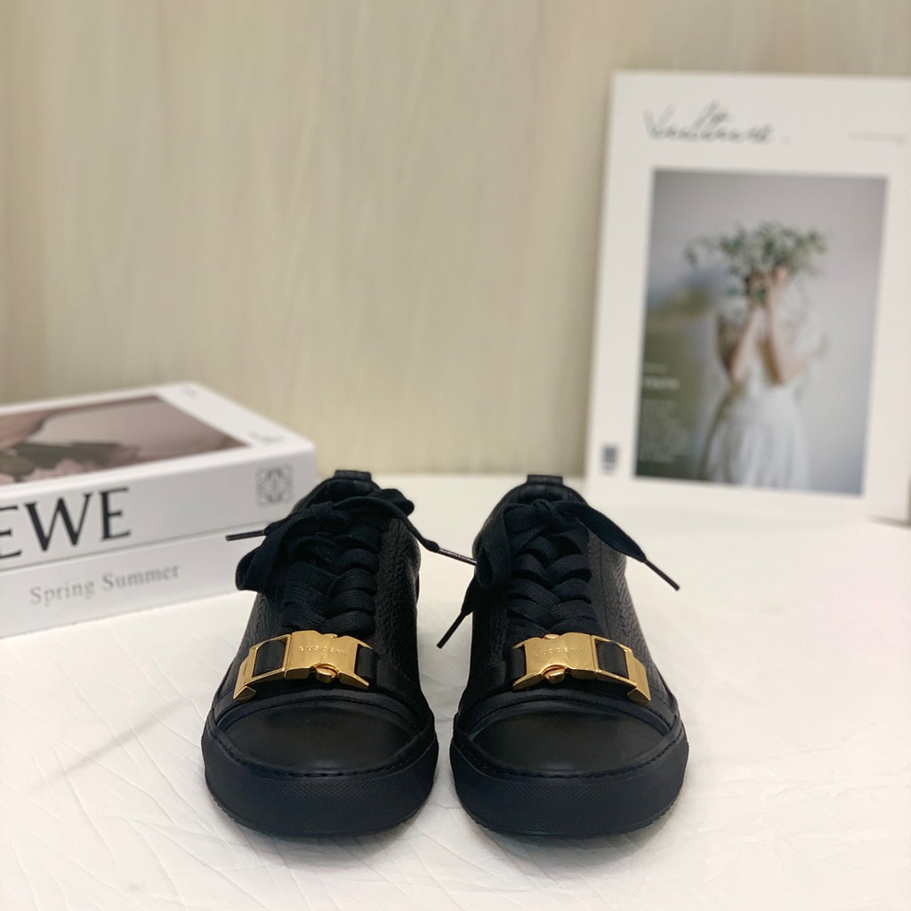 空白 Black Skate shoes