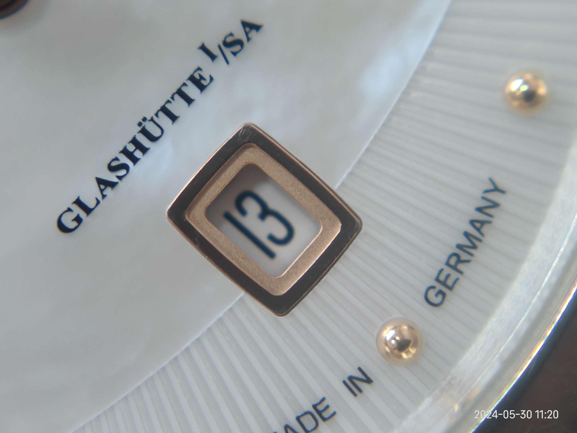 Glashutte Original Lady 31*31 millimeters 1-03-01-26-06-14