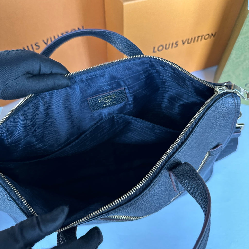 Loewe Black