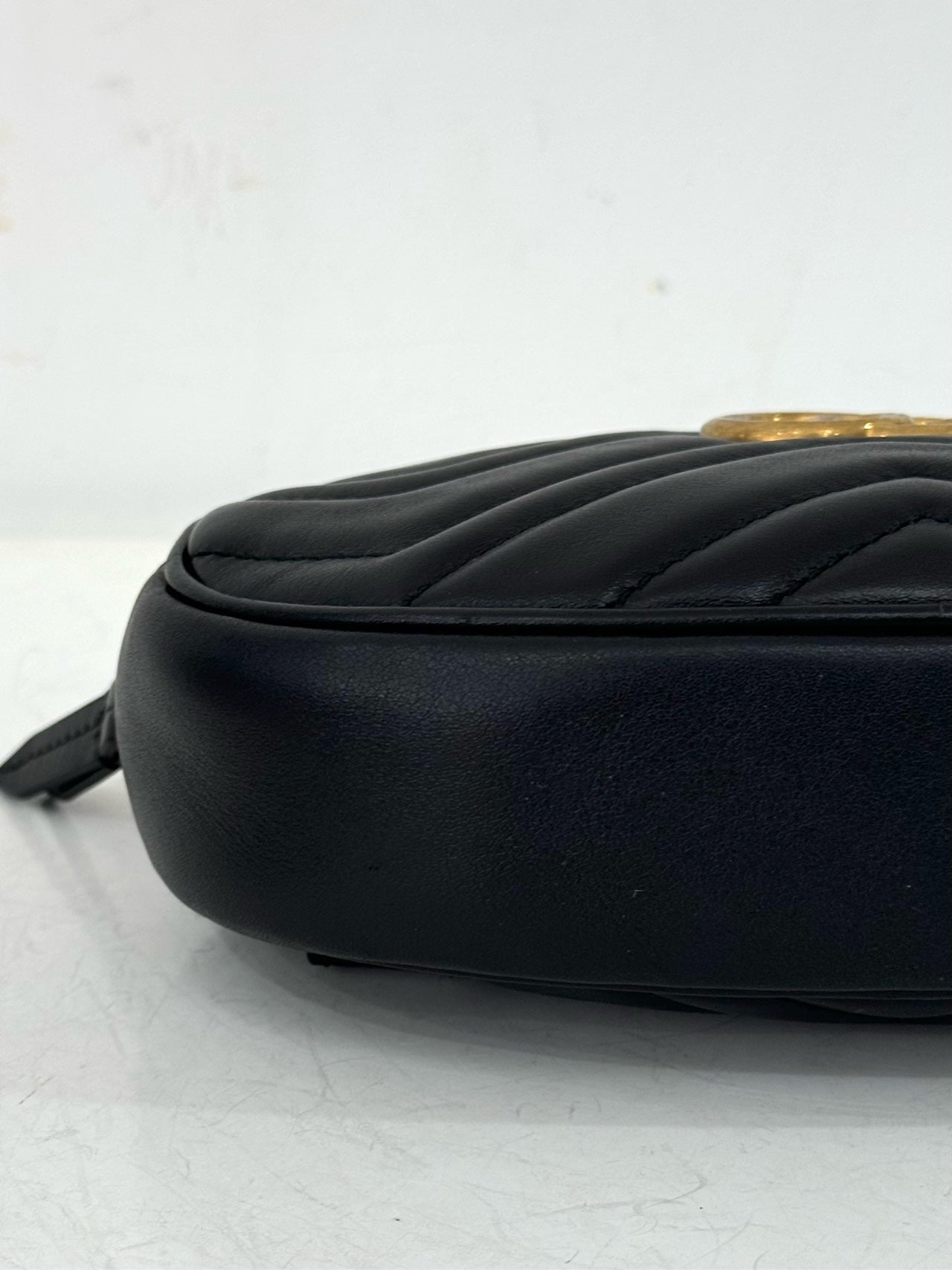 Gucci 476434DSVRT1000