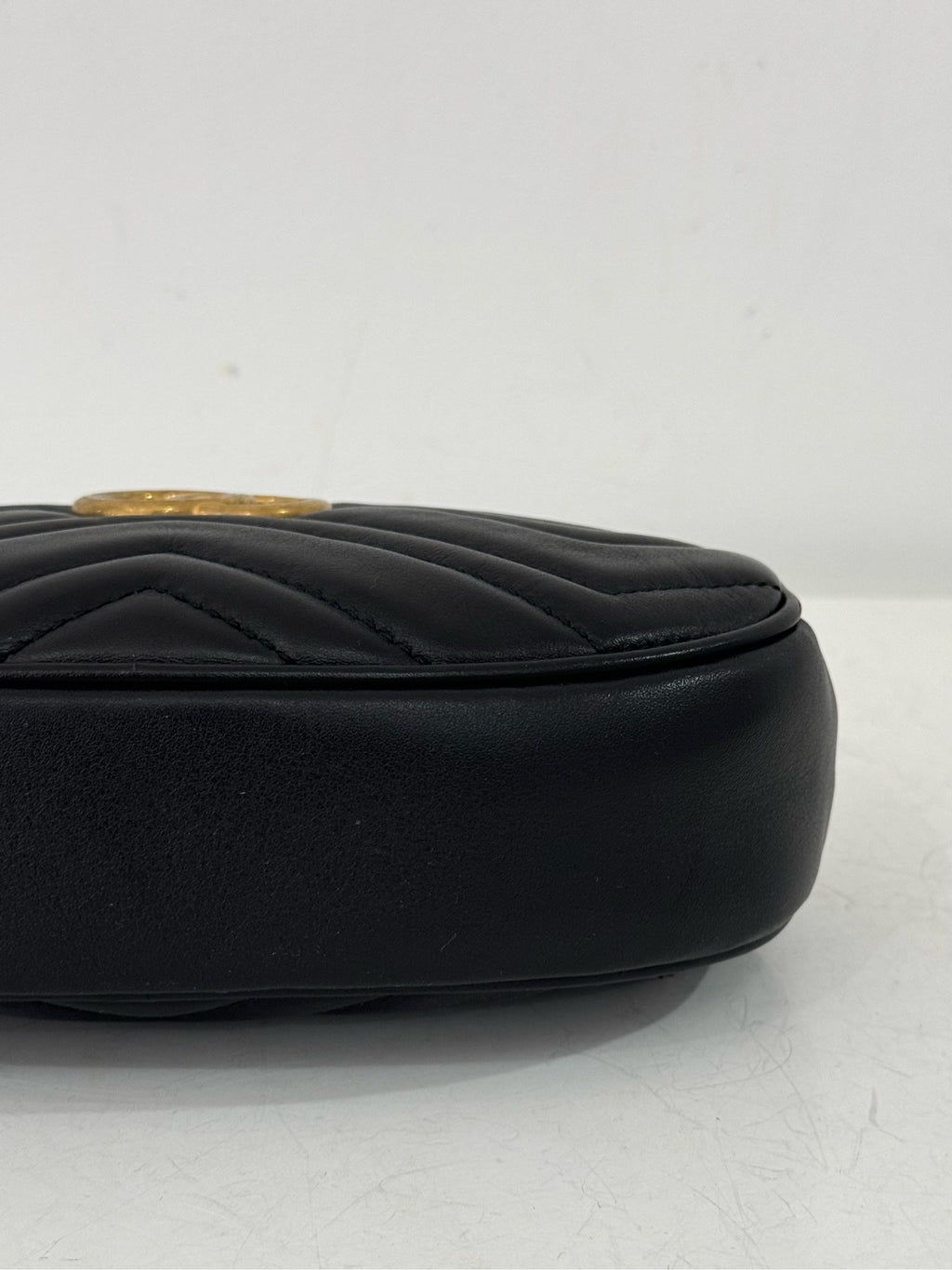 Gucci 476434DSVRT1000