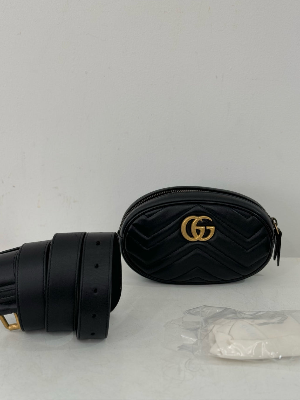 Gucci 476434DSVRT1000