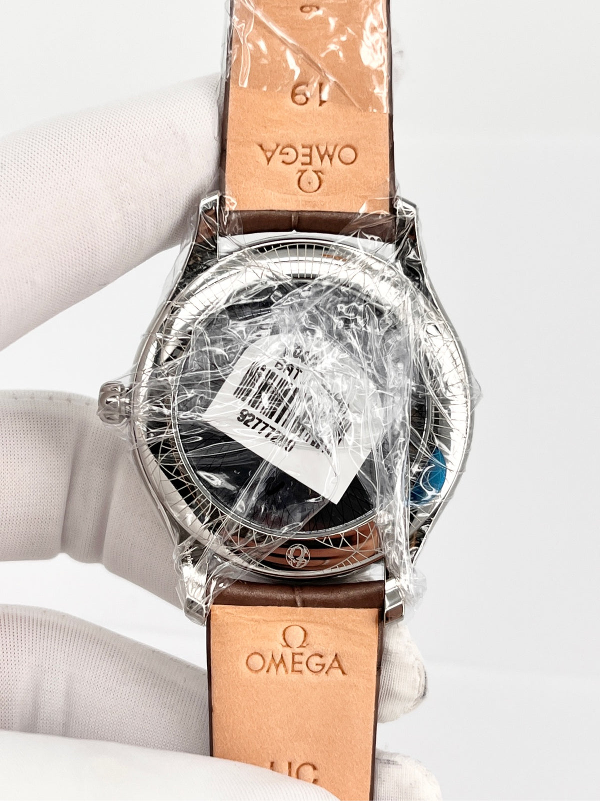 Omega Flying Disc Series Quartz watch 39 428.18.39.60.13.001