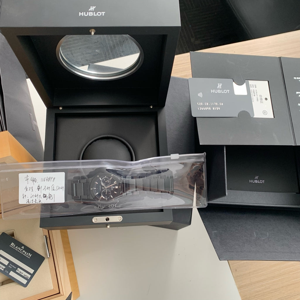 Hublot Classic Fusion 45 millimeters 520.CM.1170.CM