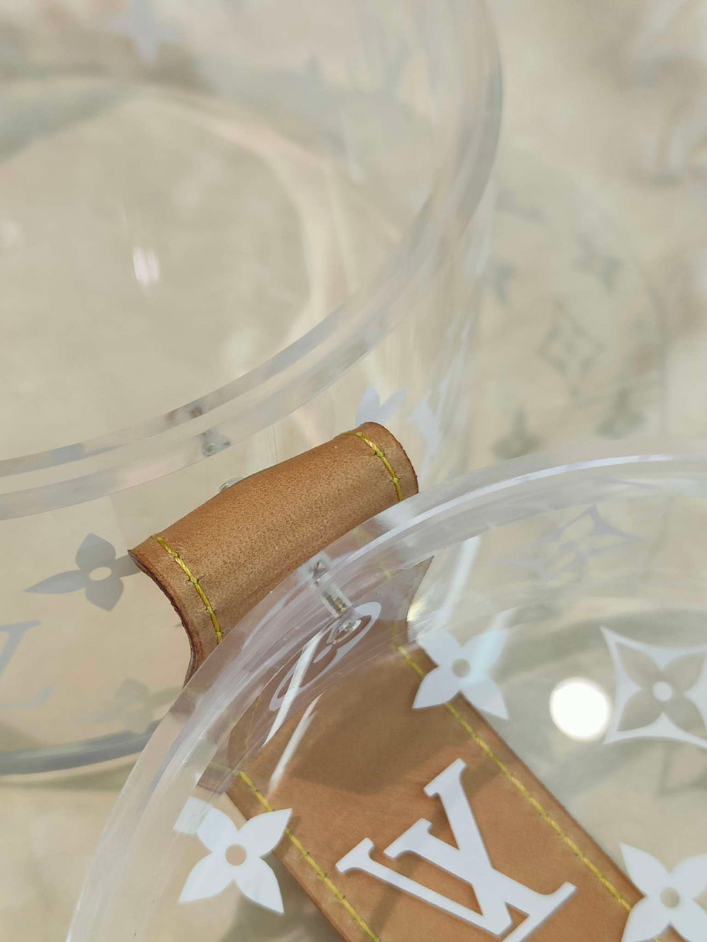 Louis Vuitton Clear 14.0x 9.0x 12.5 cm GI0203