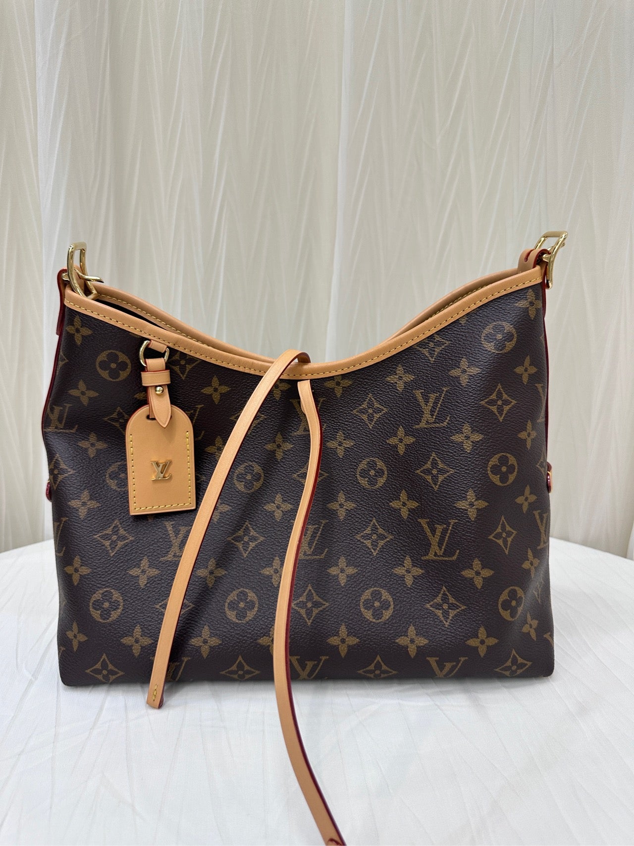 Louis Vuitton Carryall 29 x 24 x 12 M46203
