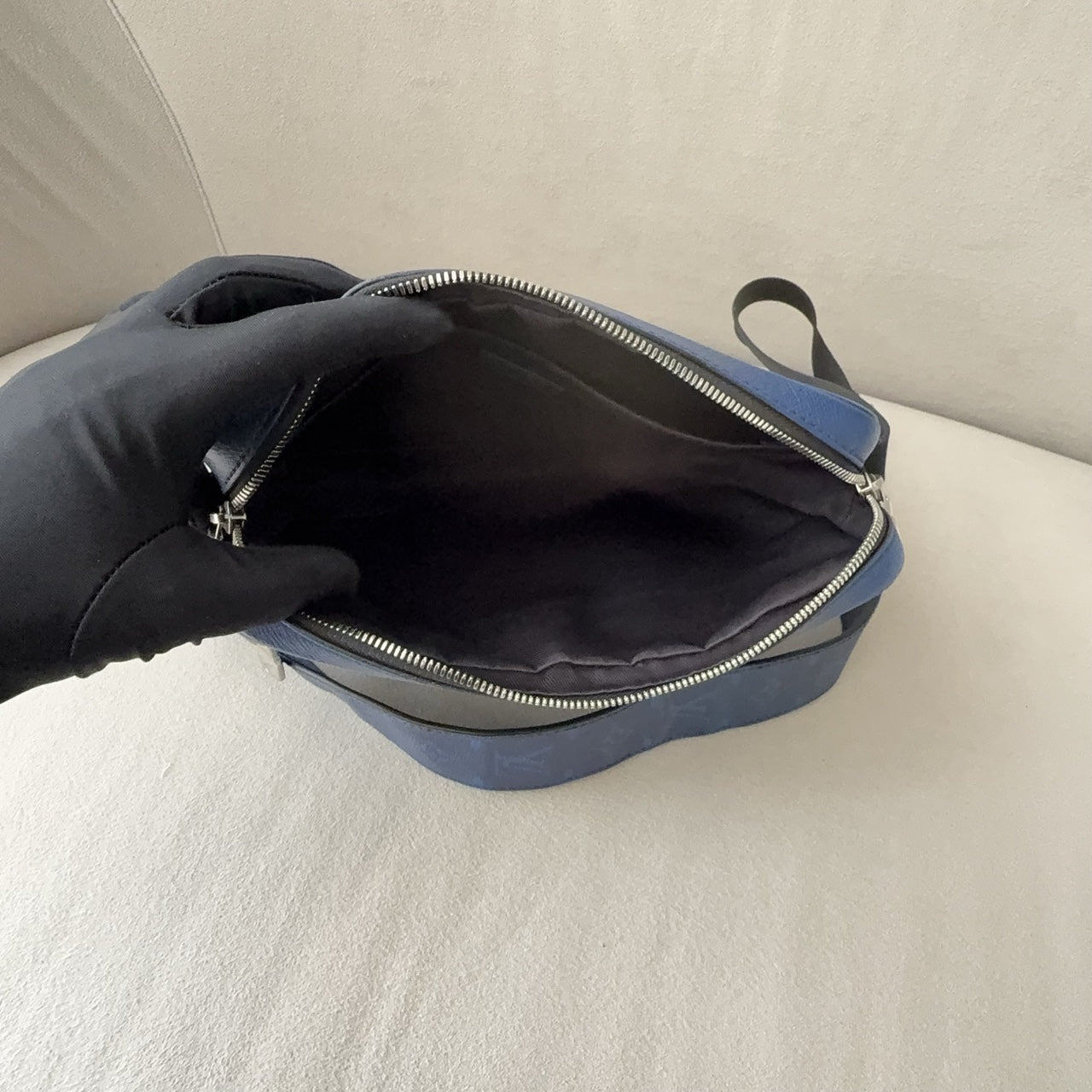Louis Vuitton Blue Messenger Bag M33455