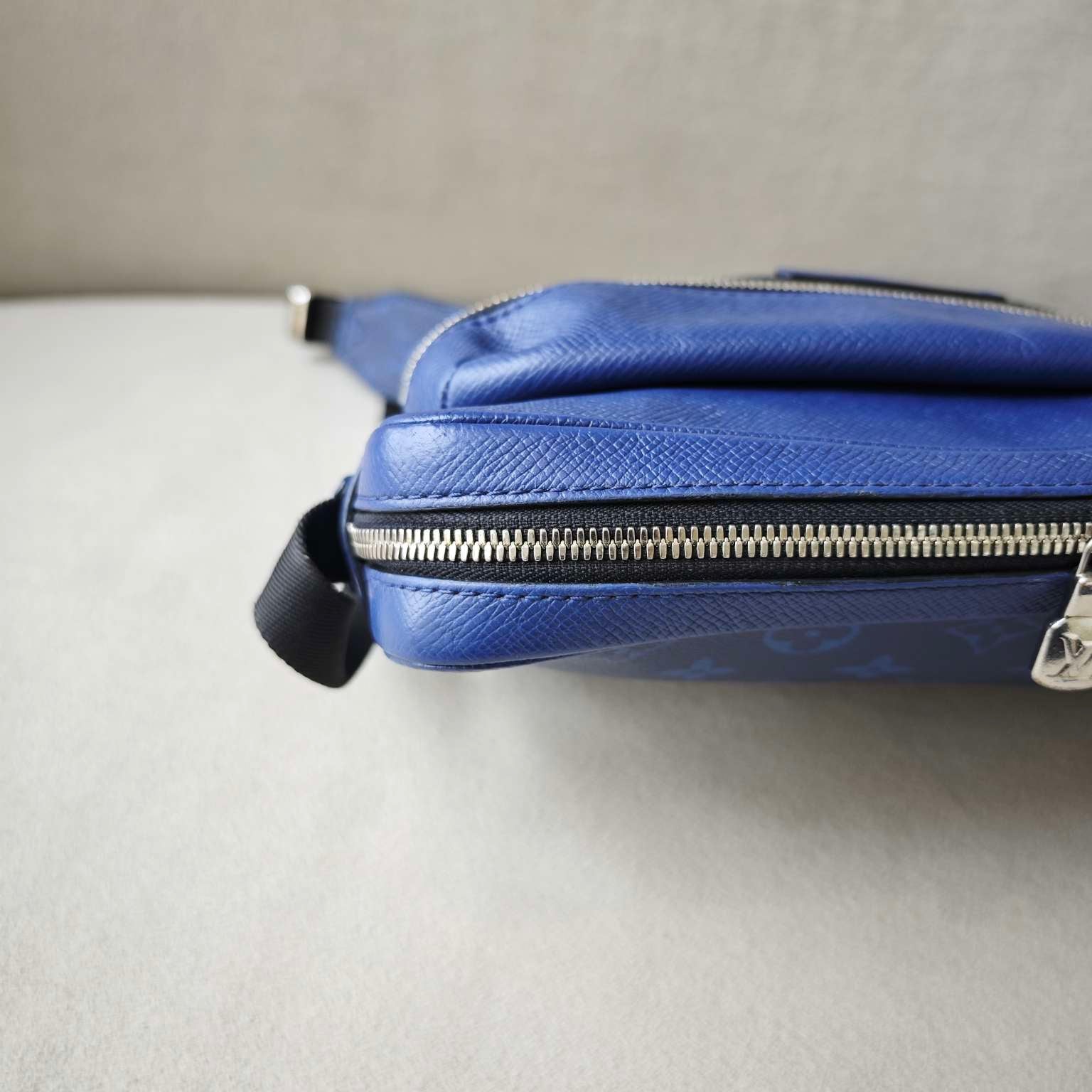 Louis Vuitton Blue Messenger Bag M33455