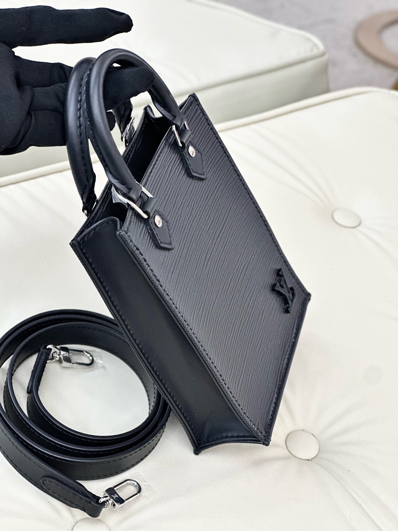 Louis Vuitton Petit Sac Plat Black M81238