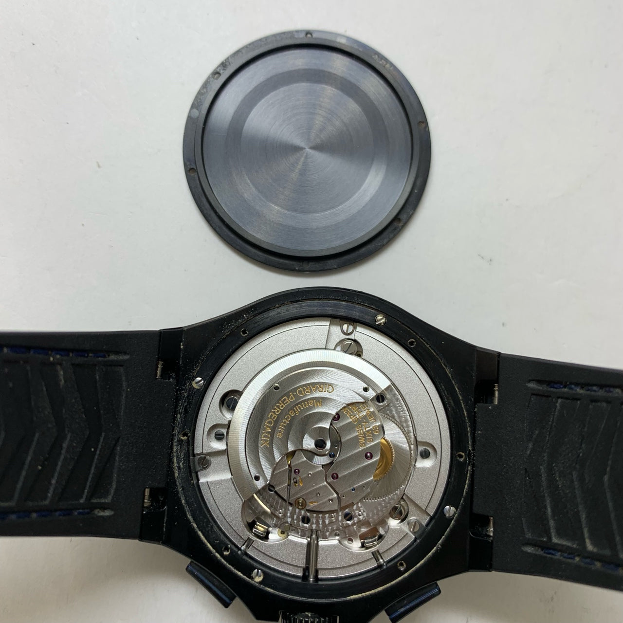 Girard-Perregaux Laureato 44 mm 81060-21-491-FH6A