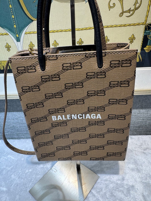 Balenciaga BB Polyester 693805210DA2762