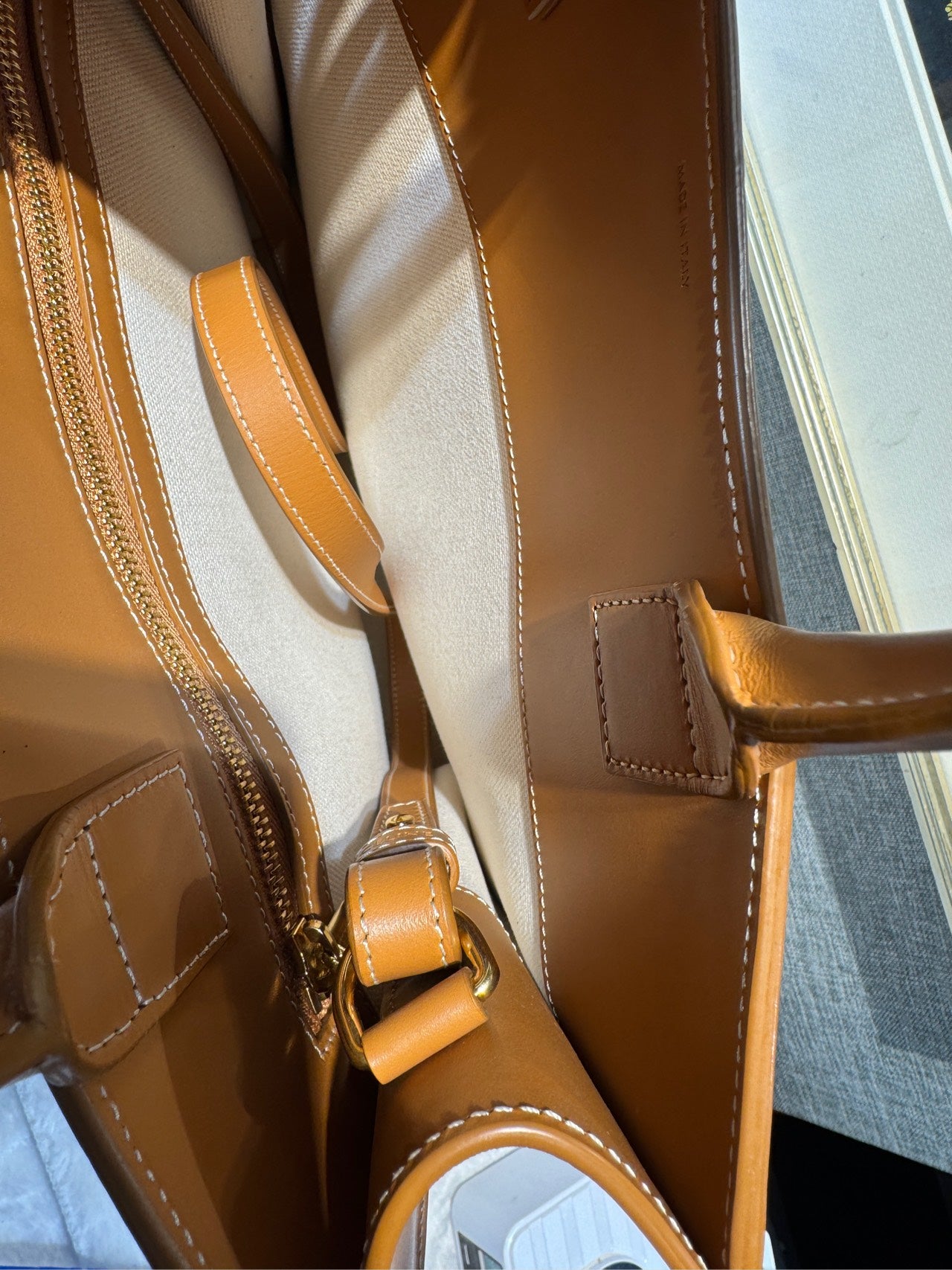 Celine CONF.190402BNZ.02NT
