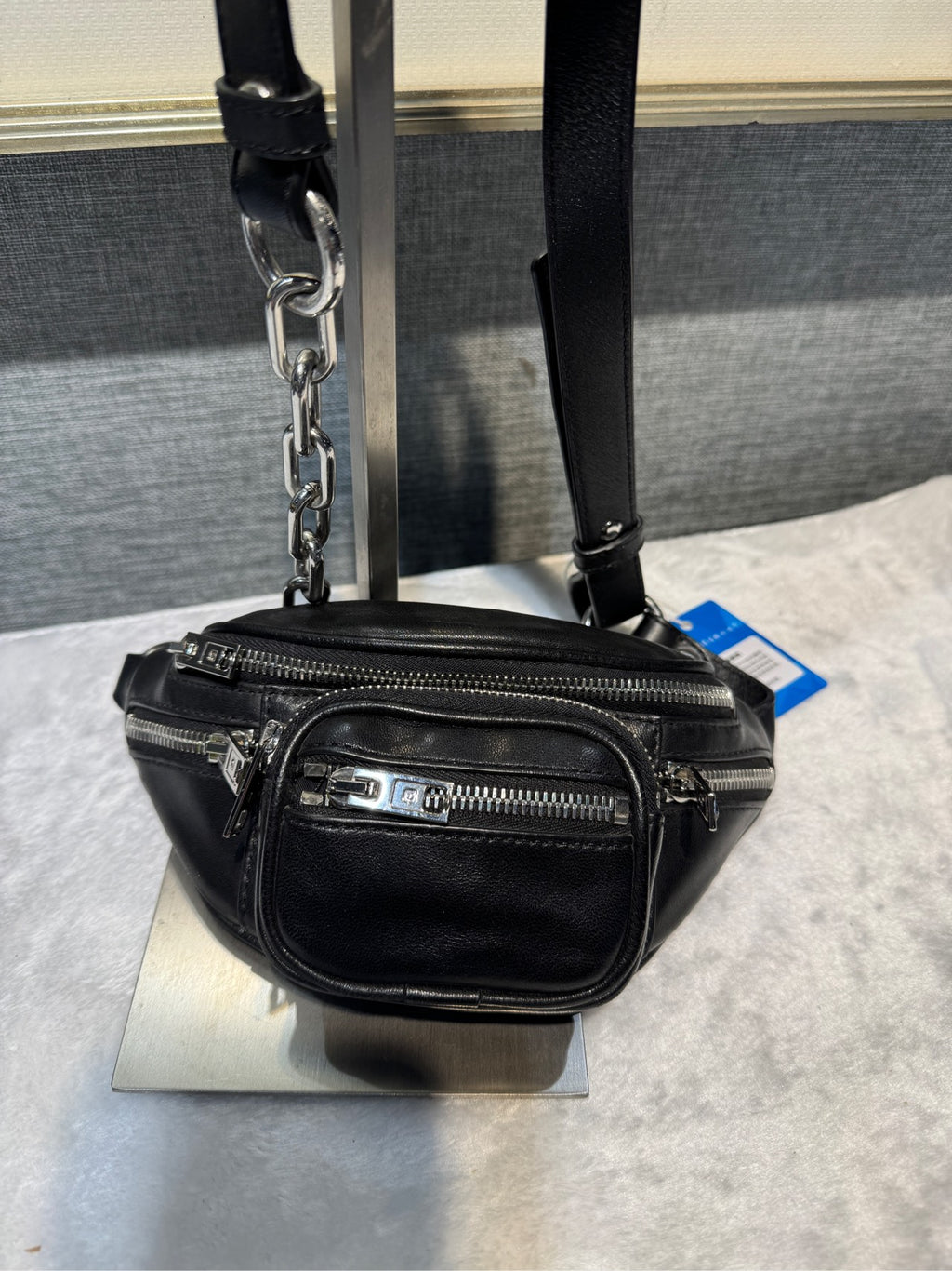 白牌 Belt Bag & Fanny Pack