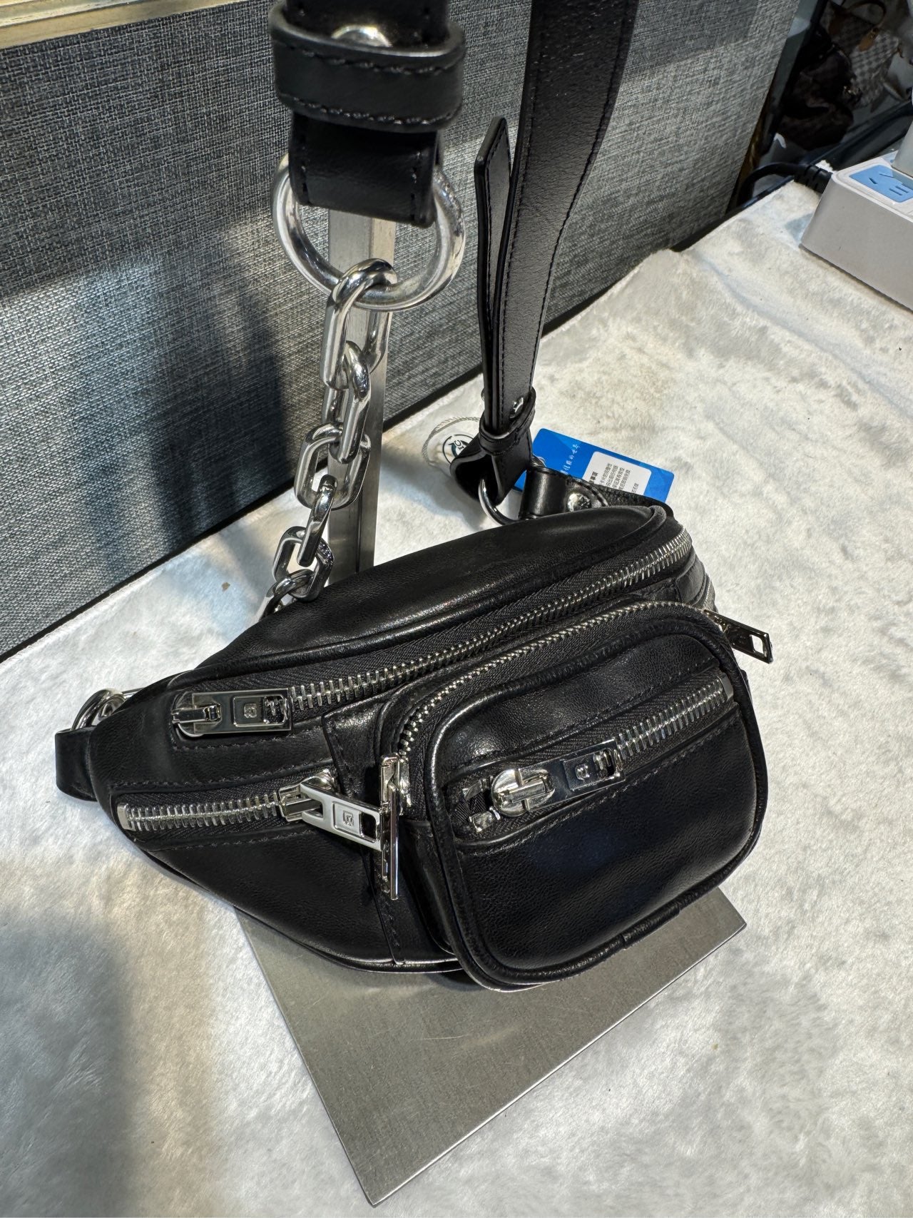 白牌 Belt Bag & Fanny Pack