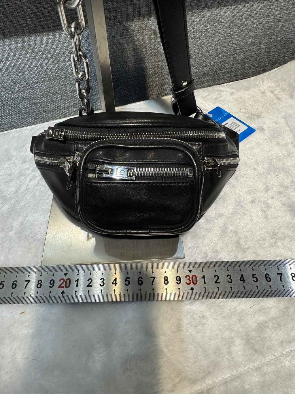 白牌 Belt Bag & Fanny Pack