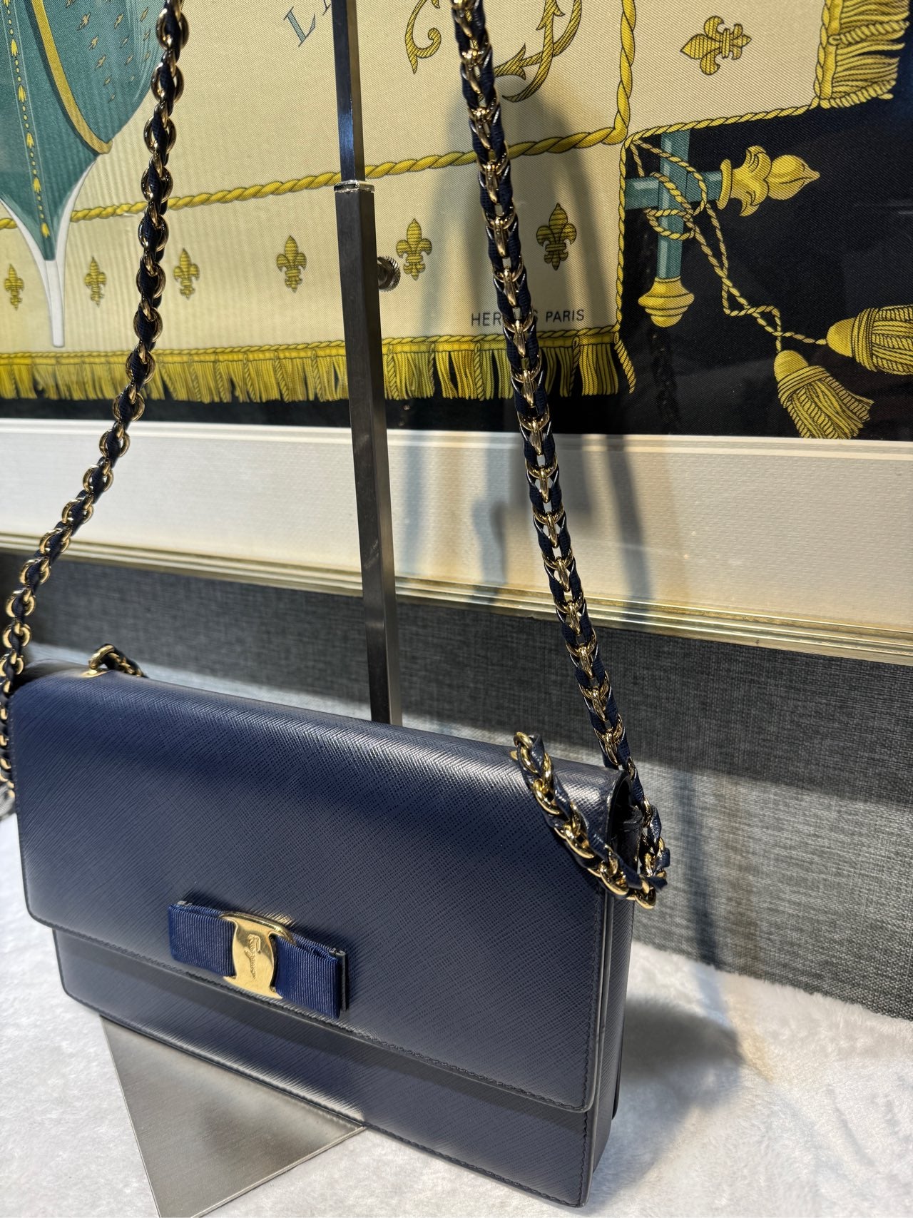 Salvatore Ferragamo Length 19 cm, width 3 cm, height 11 cm 22B558-674875