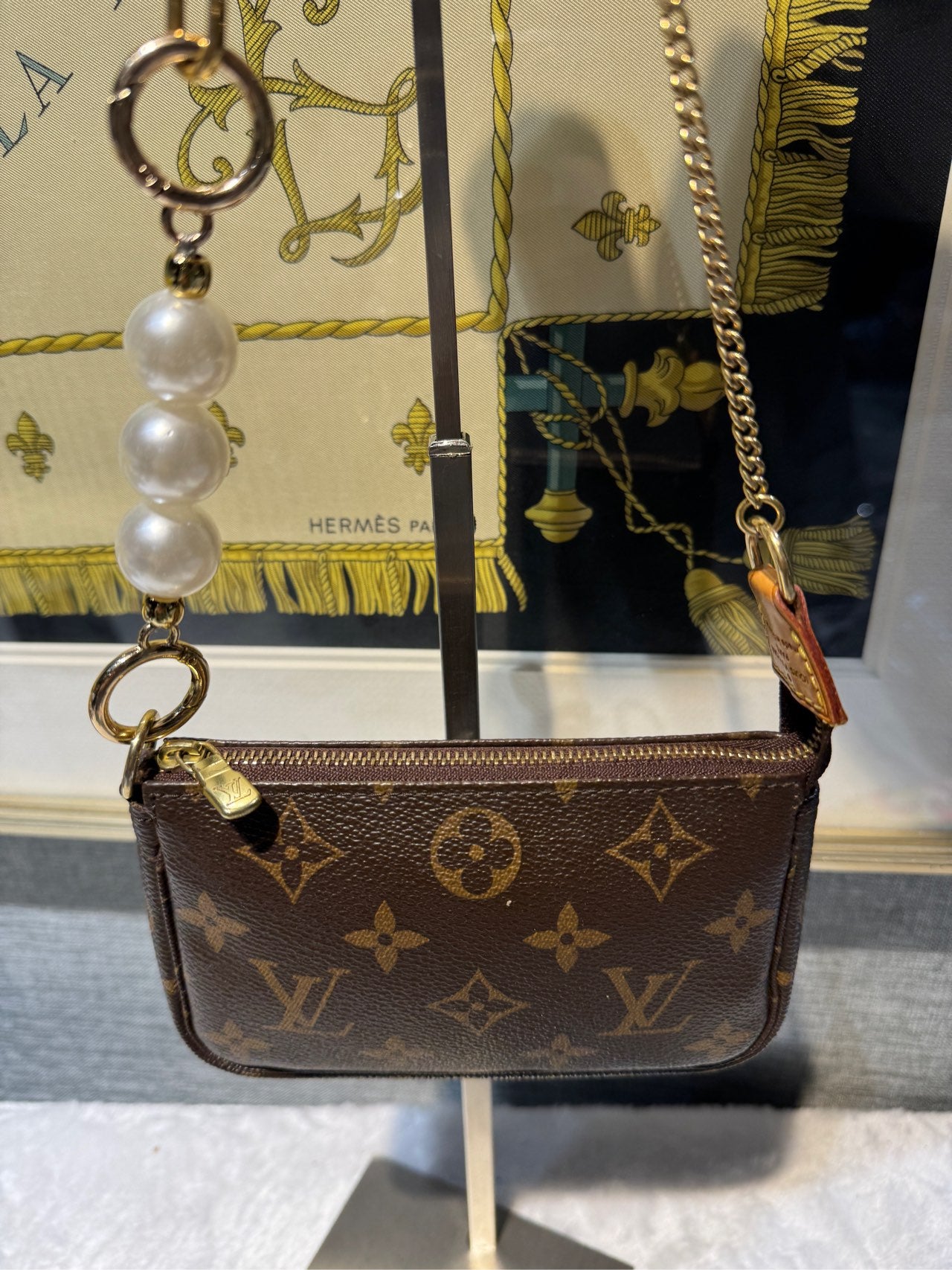 Louis Vuitton Mini Pochette Accessories Canvas Clutch 15.5x 10.5x 4.0 cm M58009
