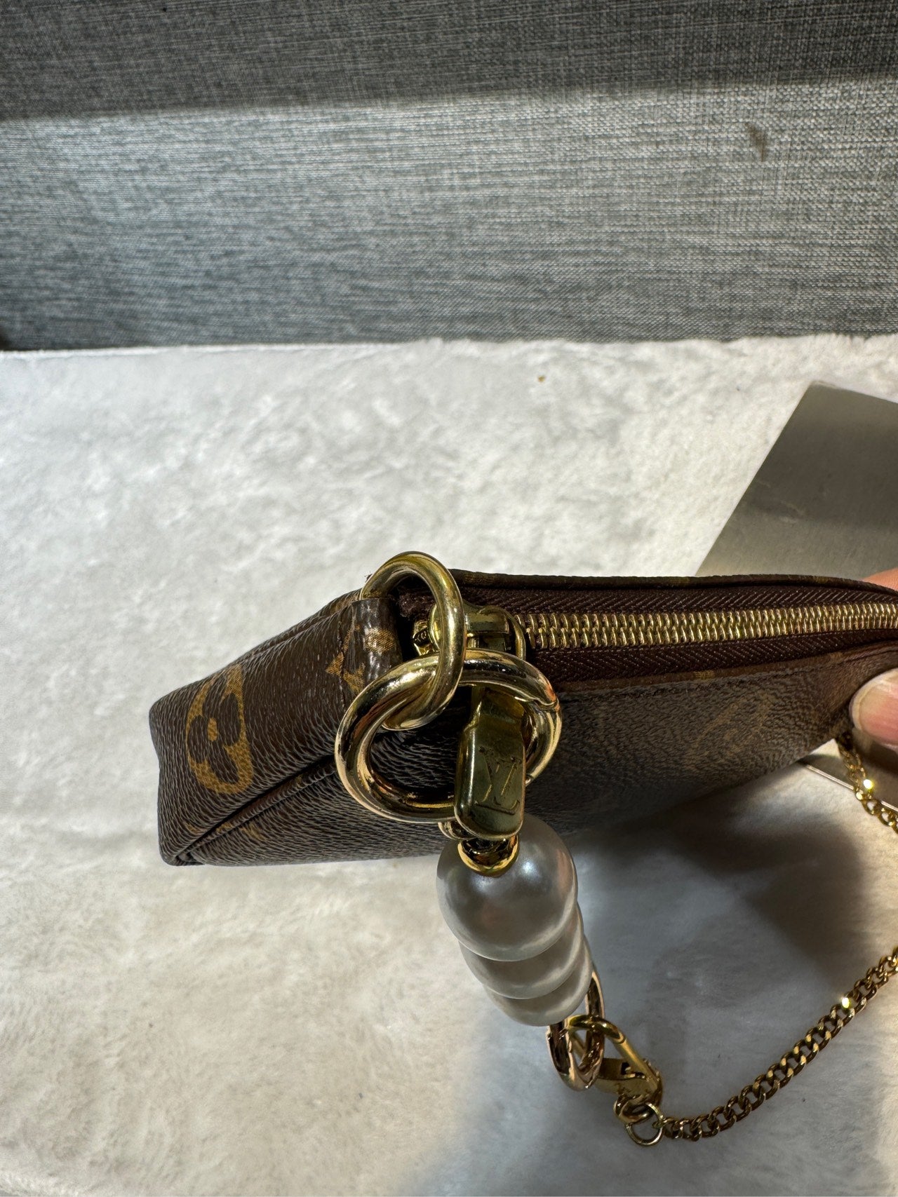 Louis Vuitton Mini Pochette Accessories Canvas Clutch 15.5x 10.5x 4.0 cm M58009