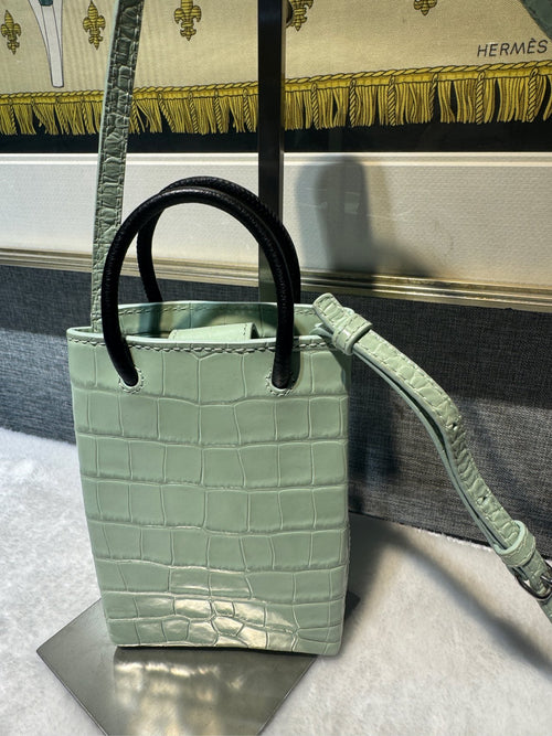 Balenciaga 593826-1U61N-3960