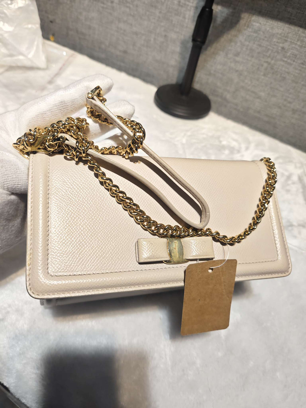 Salvatore Ferragamo Length 25 cm, width 6 cm, height 15.5 cm 21G462-674282