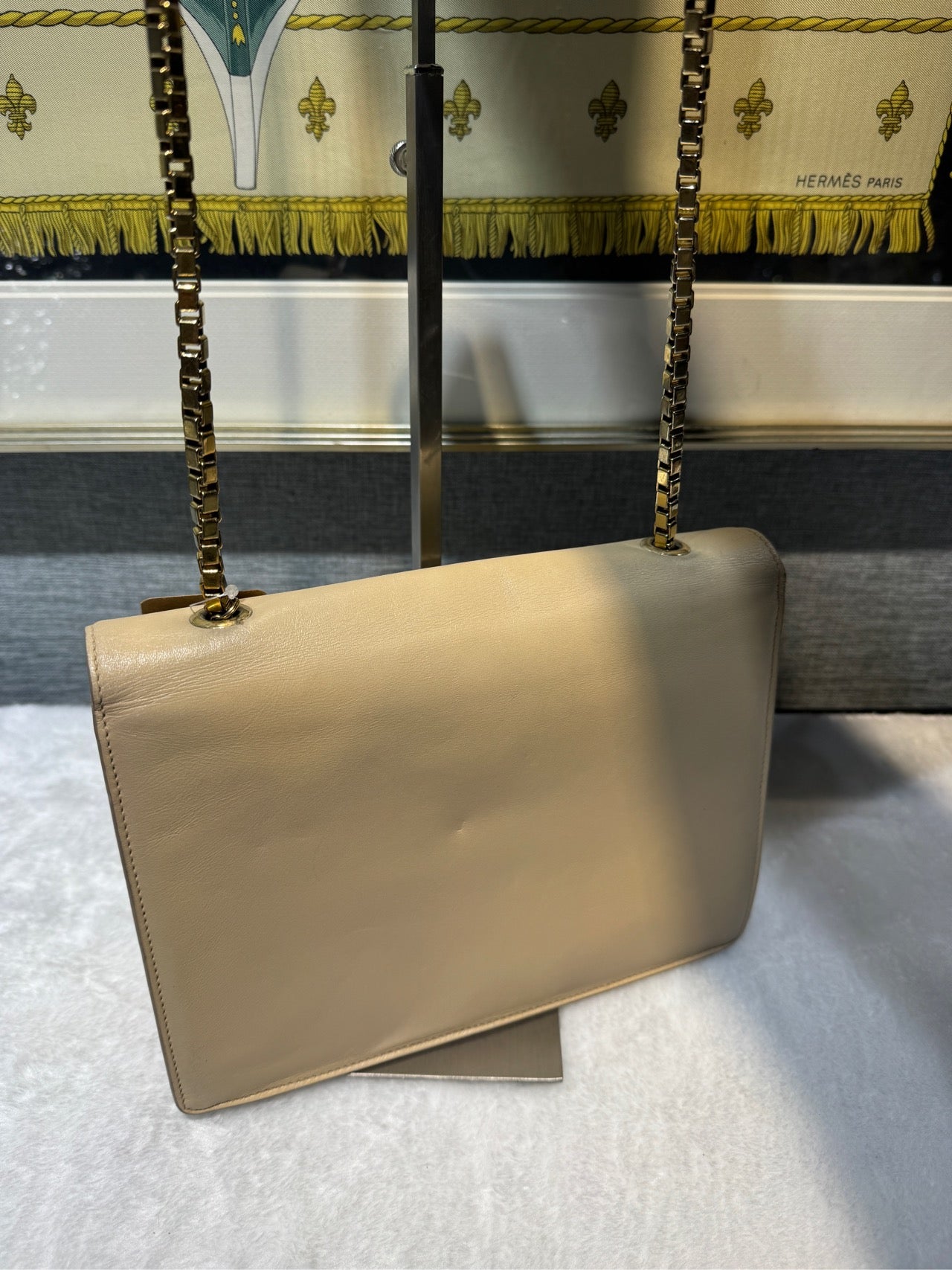 Salvatore Ferragamo Length 28 cm, width 12 cm, height 18.5 cm 21G671-675453