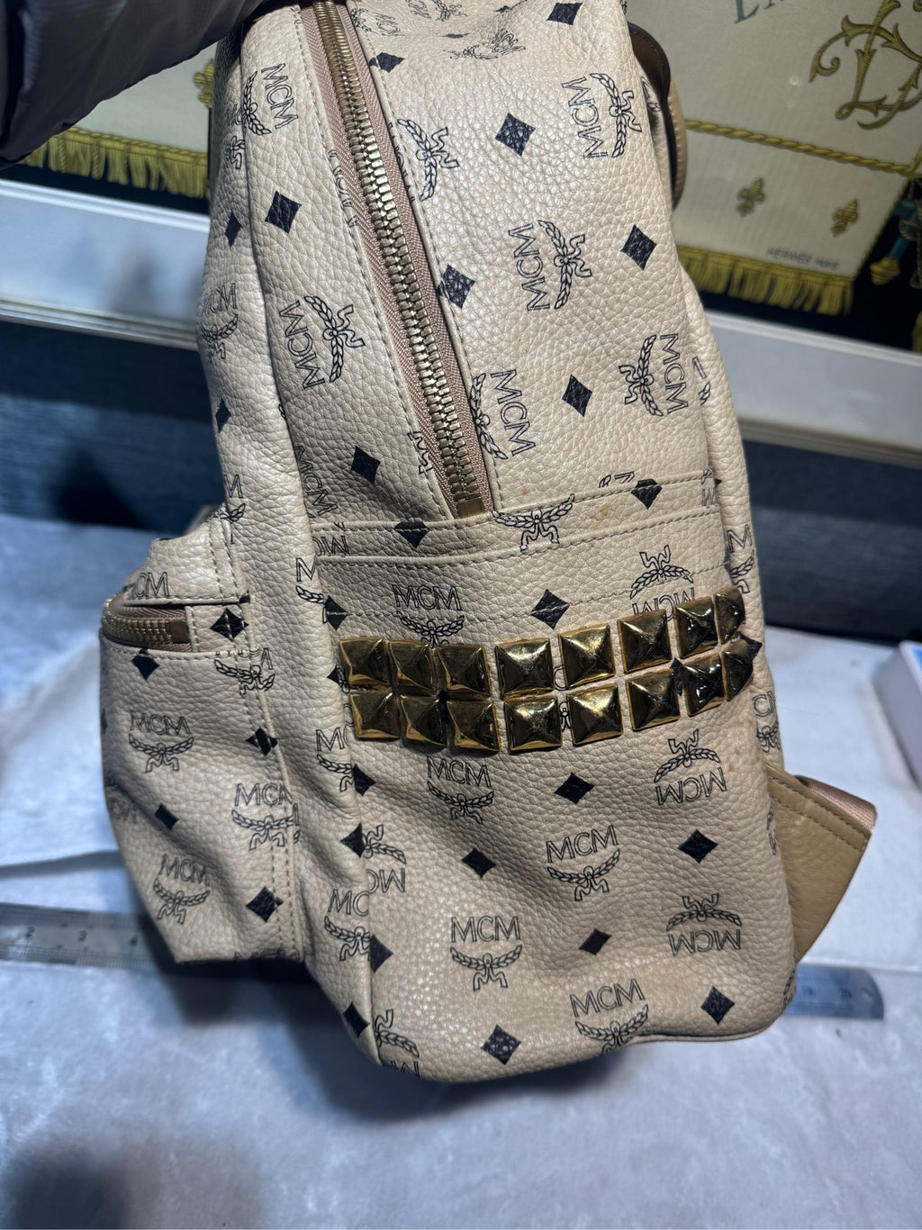 MCM Stark Visetos Canvas White Backpack Approx. 15.5 x 33.5 x 41.0 cm MMKAAVE09I8001