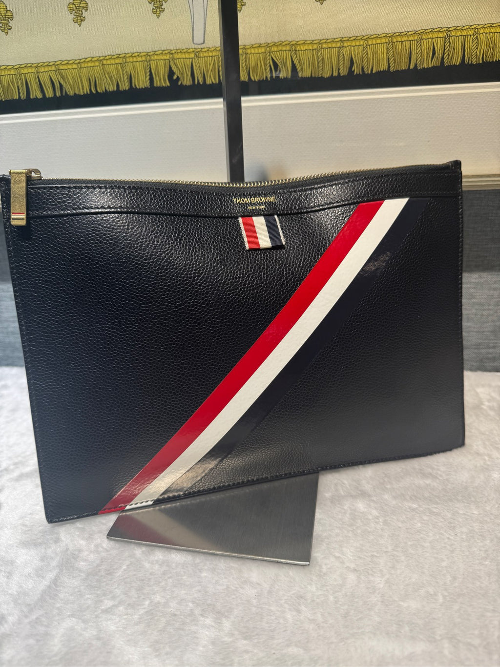 THOM BROWNE [Classic Style] Pebble-Grain Zippered Tablet Case 29.5×20 item-090964