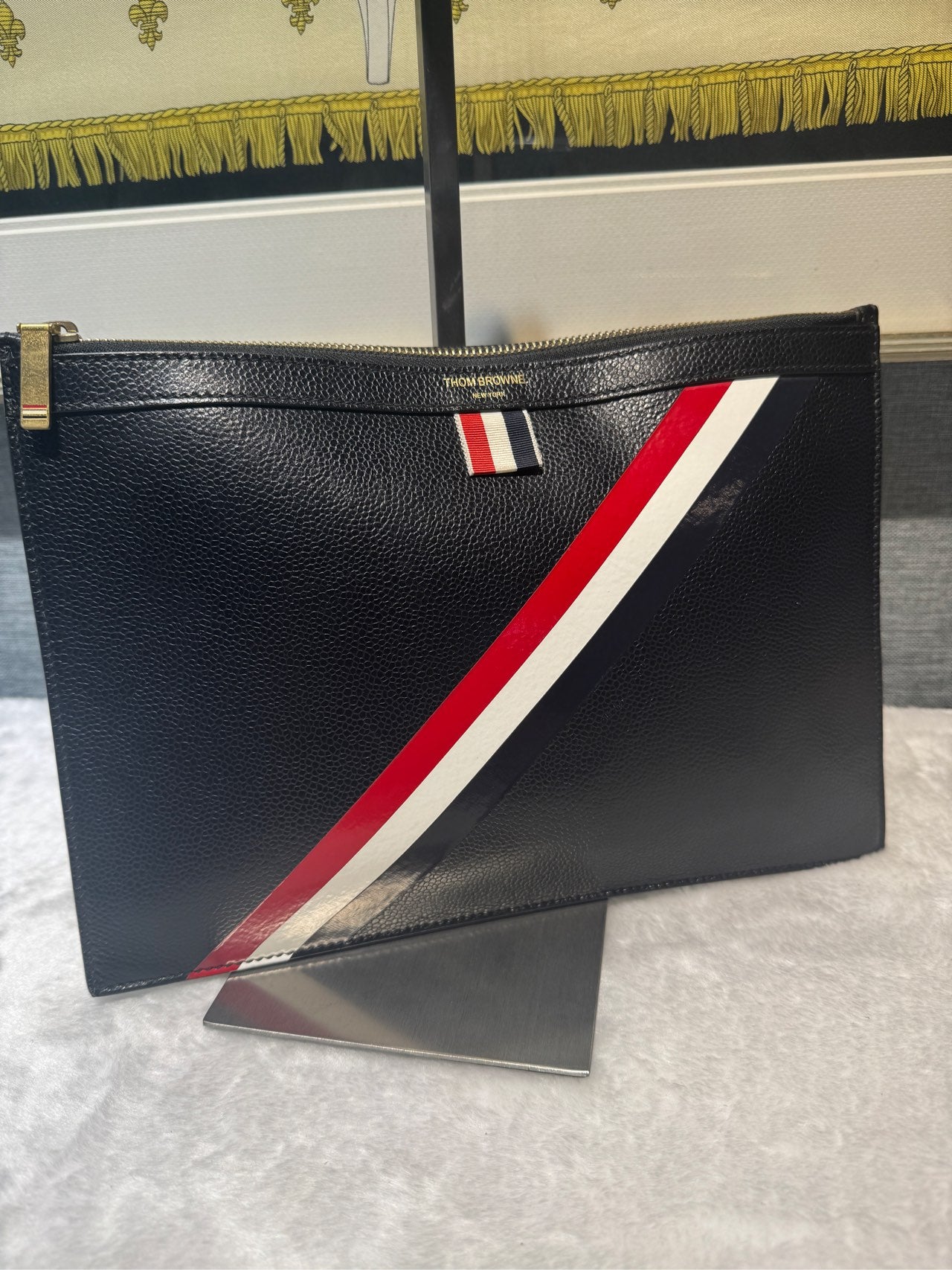 THOM BROWNE [Classic Style] Pebble-Grain Zippered Tablet Case 29.5×20 item-090964