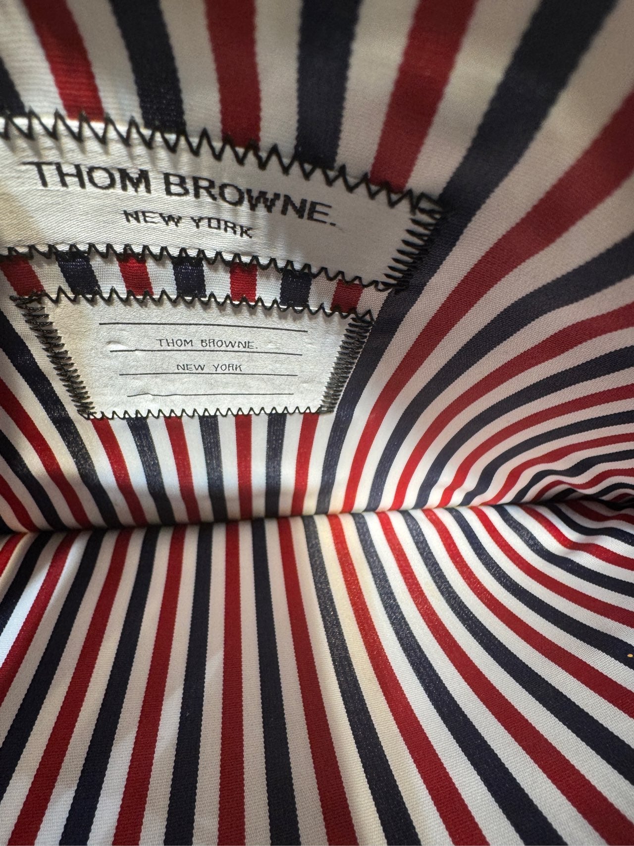 THOM BROWNE [Classic Style] Pebble-Grain Zippered Tablet Case 29.5×20 item-090964
