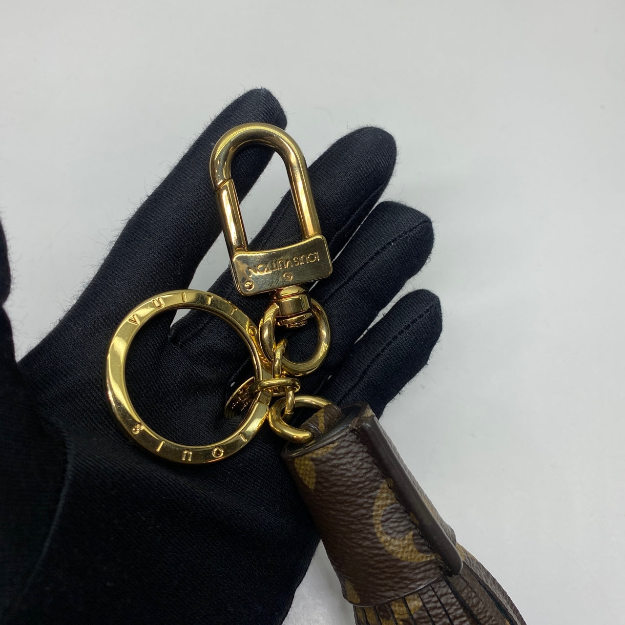 Louis Vuitton Brown Key ring/Key holder MP1768