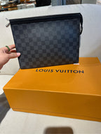 Louis Vuitton Pochette Voyage 27.0x 21.0x 3.0 cm N41696