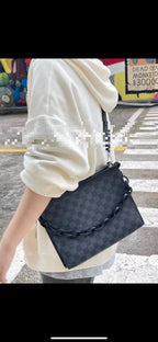 Louis Vuitton Pochette Voyage 27.0x 21.0x 3.0 cm N41696