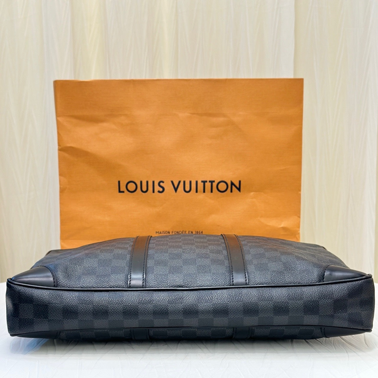 Louis Vuitton Black 41.0x 31.0x 7.0 cm N41125