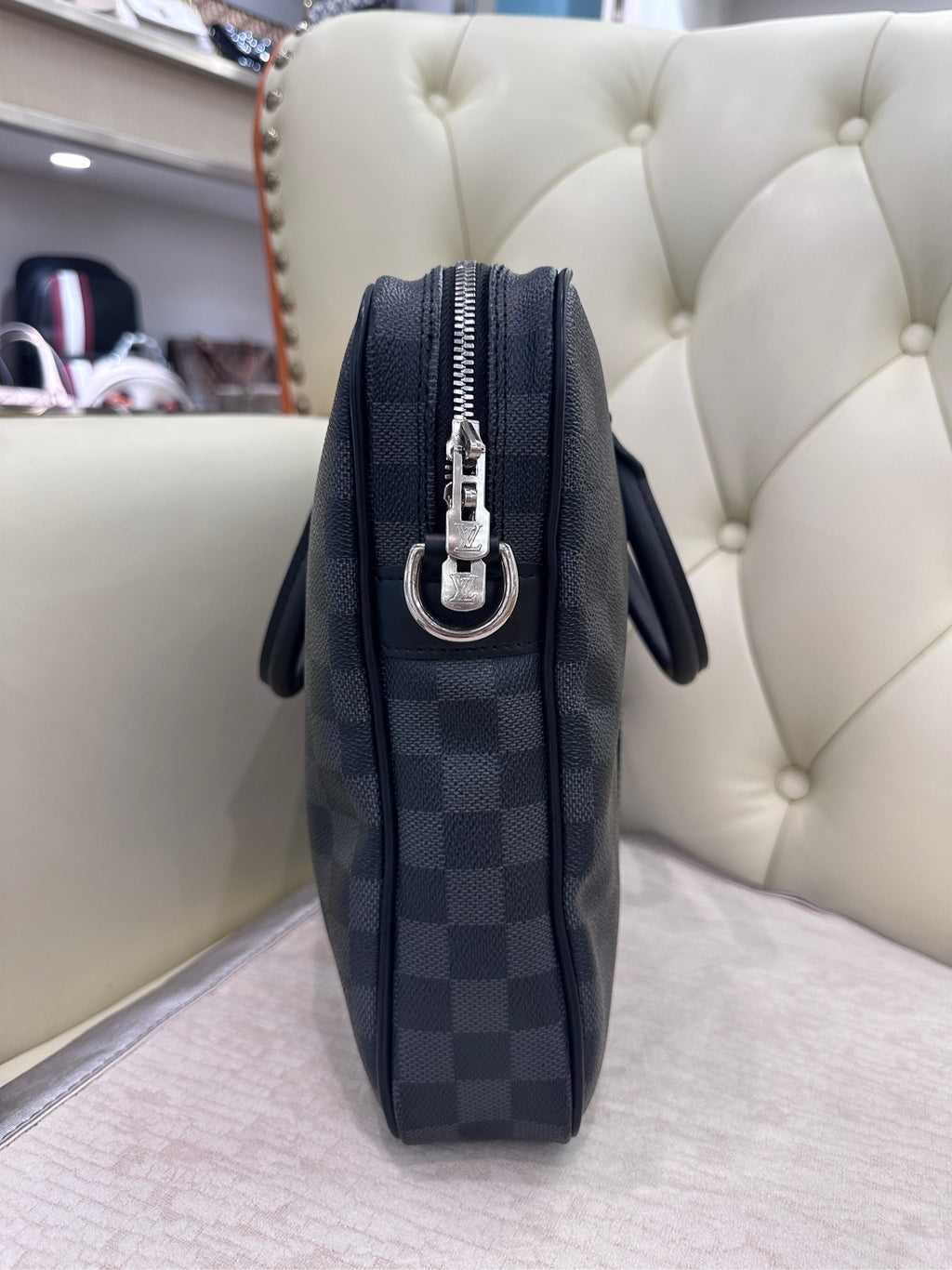 Louis Vuitton Black 41.0x 31.0x 7.0 cm N41125