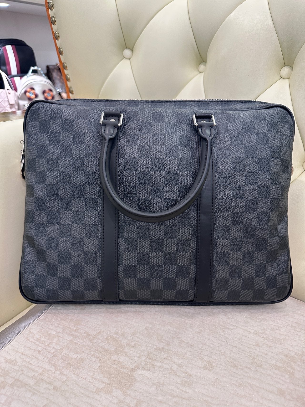 Louis Vuitton Black 41.0x 31.0x 7.0 cm N41125